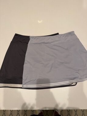 Golftini Skorts - size M - lot of 2